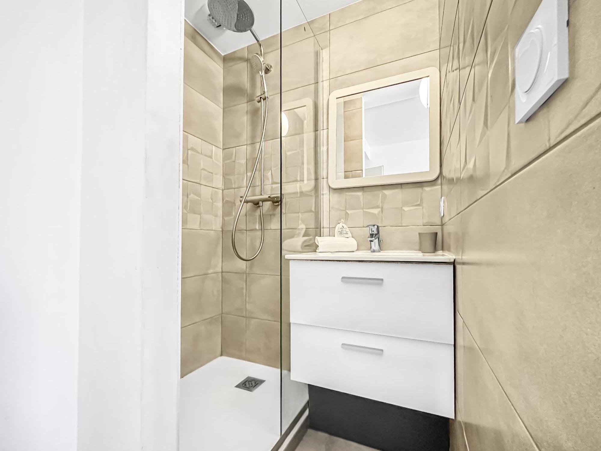 La Coloc Choco - Belle Colocation En Hypercentre / 5 Chambres Privees / Salle De Bains Privative / Proche Gare Et Tram / Wifi Et Netflix Annemasse Buitenkant foto