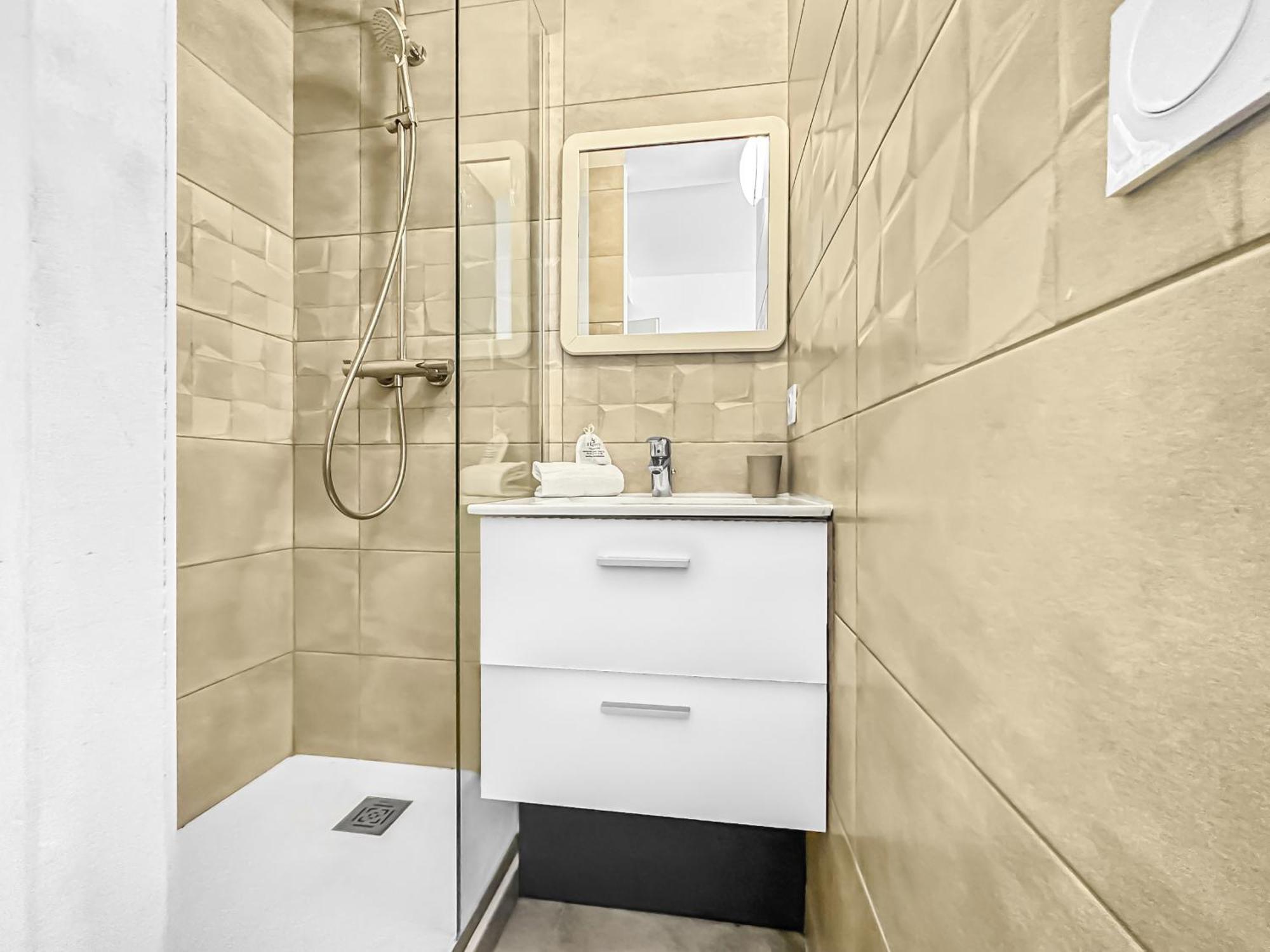 La Coloc Choco - Belle Colocation En Hypercentre / 5 Chambres Privees / Salle De Bains Privative / Proche Gare Et Tram / Wifi Et Netflix Annemasse Buitenkant foto